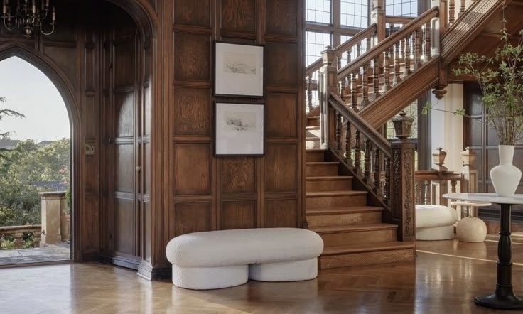 Что на фото сразу бросается в глаза?