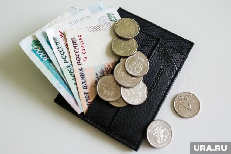    Давыдов посоветовал тем, кто еще этого не сделал, разместить свои сбережения на вклады с высокими ставками