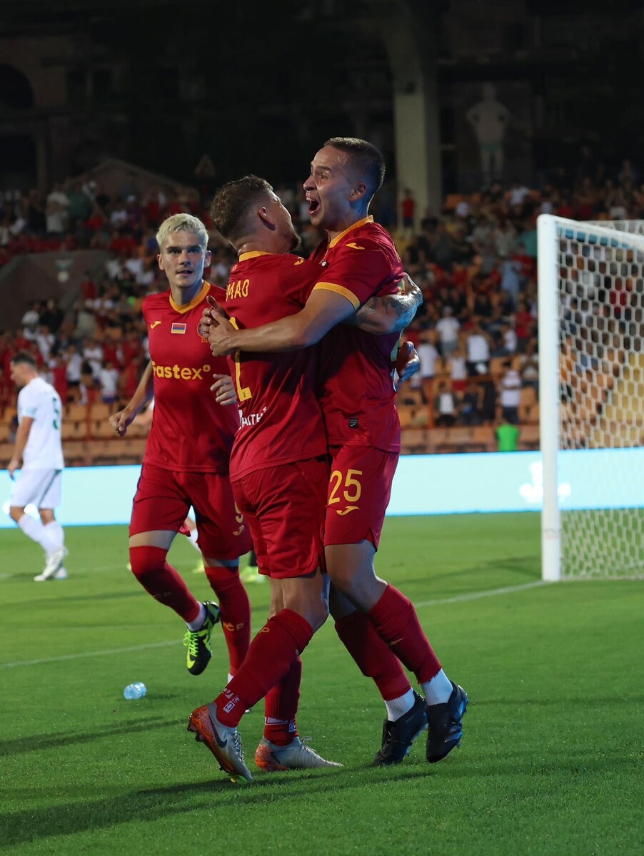 "Пюник" обыграл венгерский "Дьёр" со счётом 2:1 в первом матче второго тура квалификации Конференц-лиги