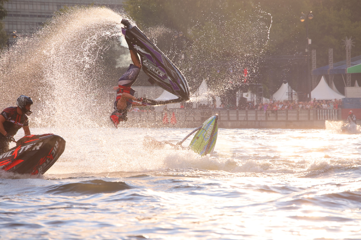 Фото с фестиваля в 2024 году, источник: hydroflyfest.com