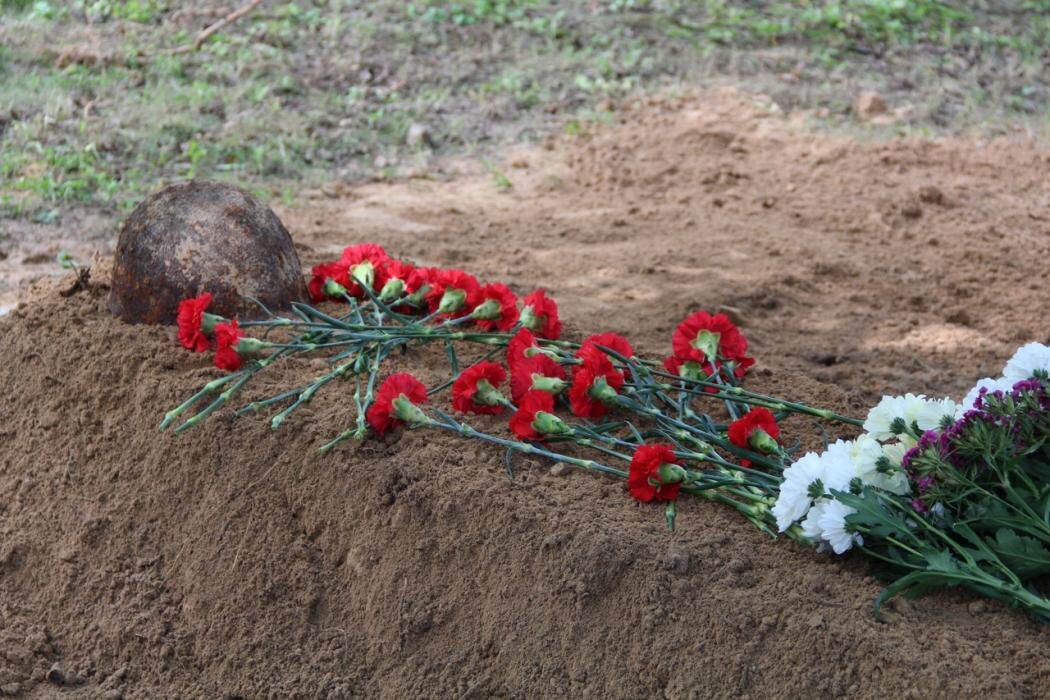 Траурный митинг в Пыталовском округе
Фото: газета «Наша жизнь»