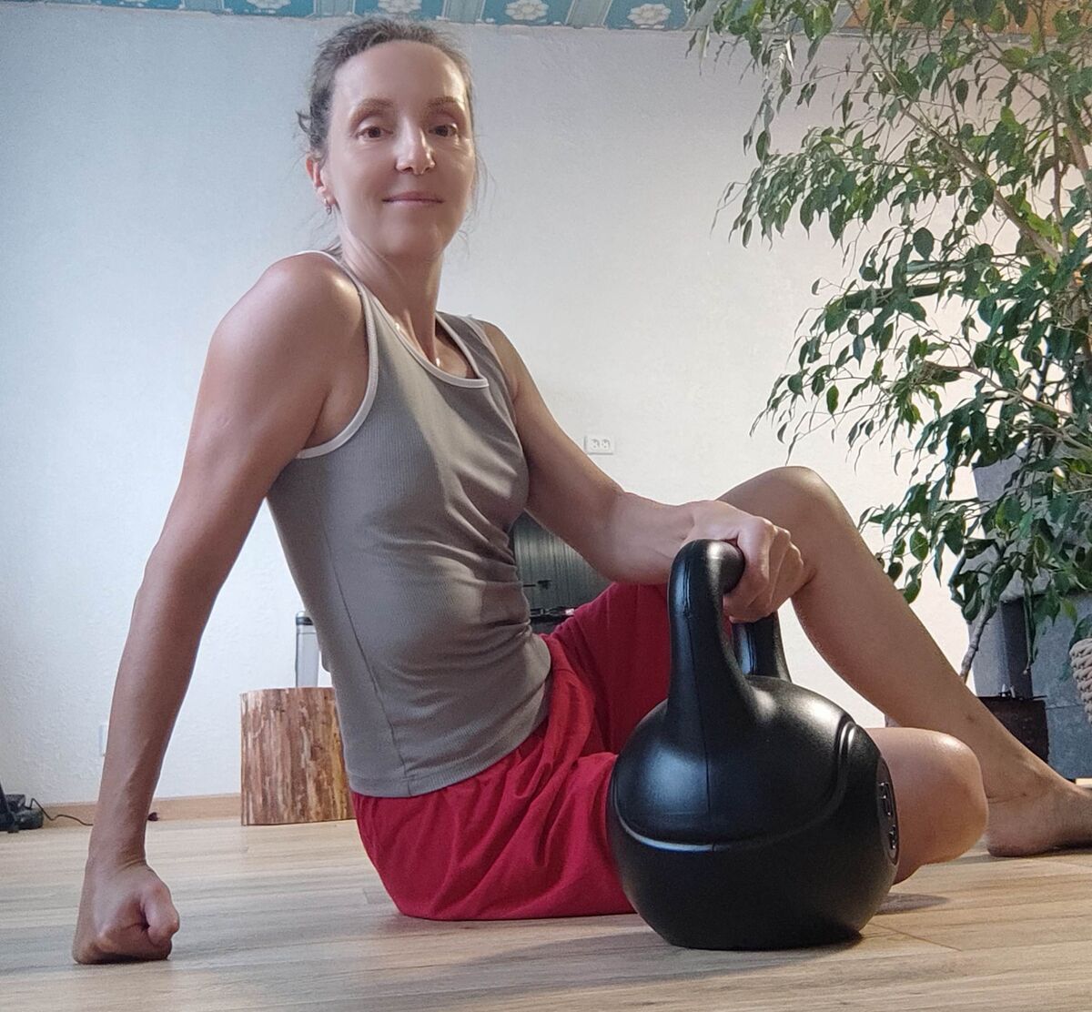 Привет! Я Ксюша, мама пятерых. Долгое время занималась тхэквондо, недавно закончила обучение на фитнес-тренера. Здесь рассказываю о своей жизни как она есть. Всем рада, присоединяйтесь!