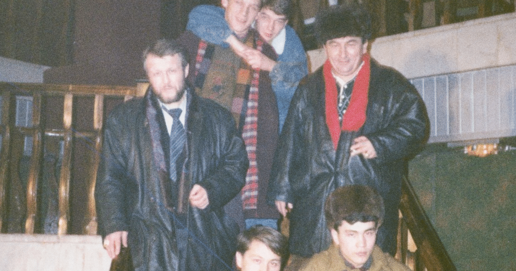 ШОУ ДЛЯ МАФИИ: КАК ЗВЁЗДЫ 90‑Х ПЕЛИ ПОД ДУЛОМ ПИСТОЛЕТА