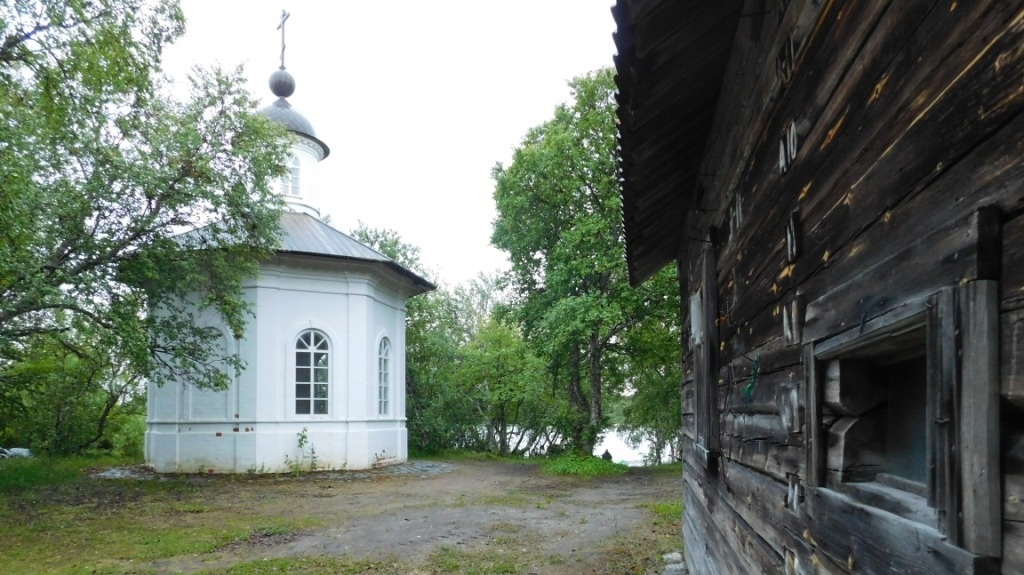 Часовня в честь Покрова Пресвятой Богородицы.