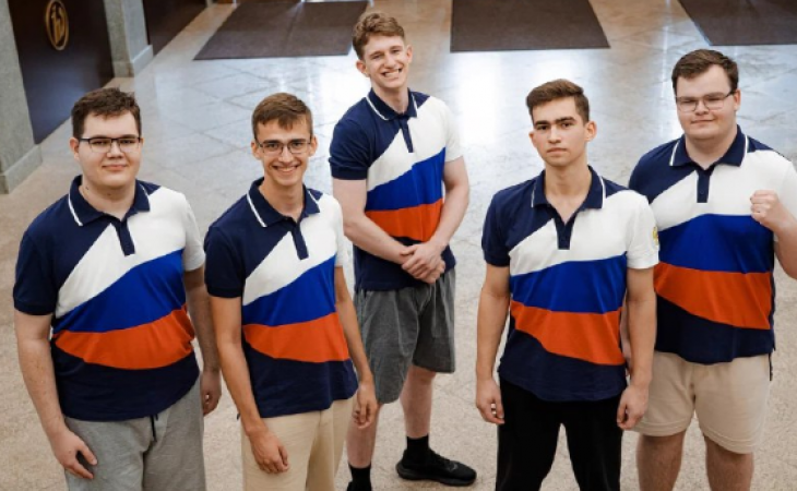 Фото:. Призеры олимпиады в Париже ╱ IZ.RU