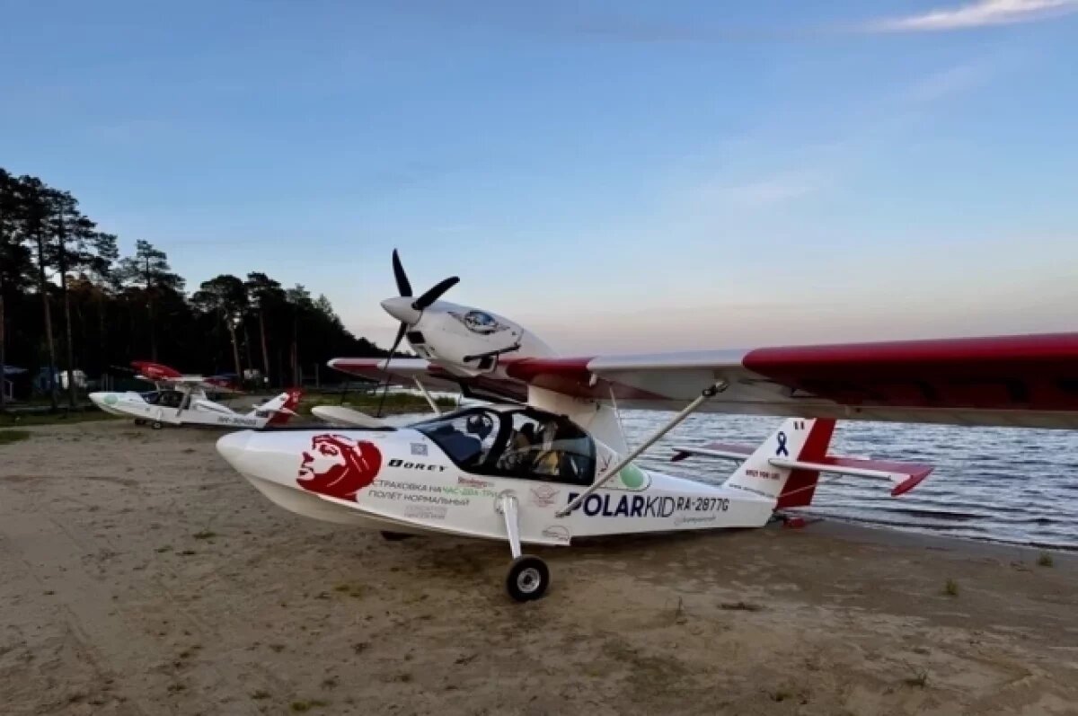    Четыре пилота и собака: экспедиция "Вызов Арктике" приземлилась в Стрежевом