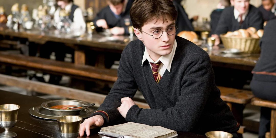 Гарри Поттер: почему Избранный, при своей известности, не был популярным в школе