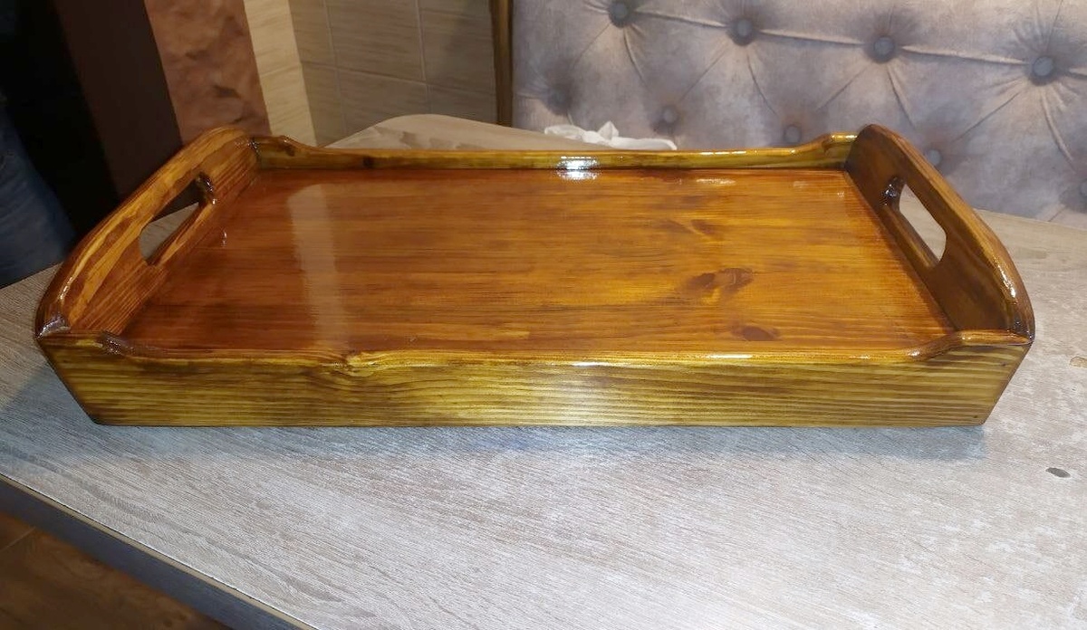 Столик для влюблённых 