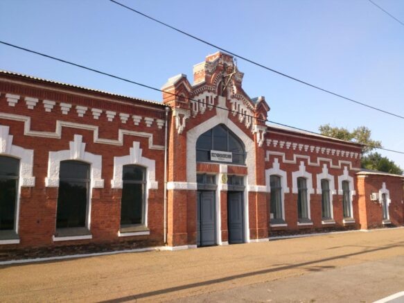    Железнодорожная станция в Песчанокопской / wikimapia.org