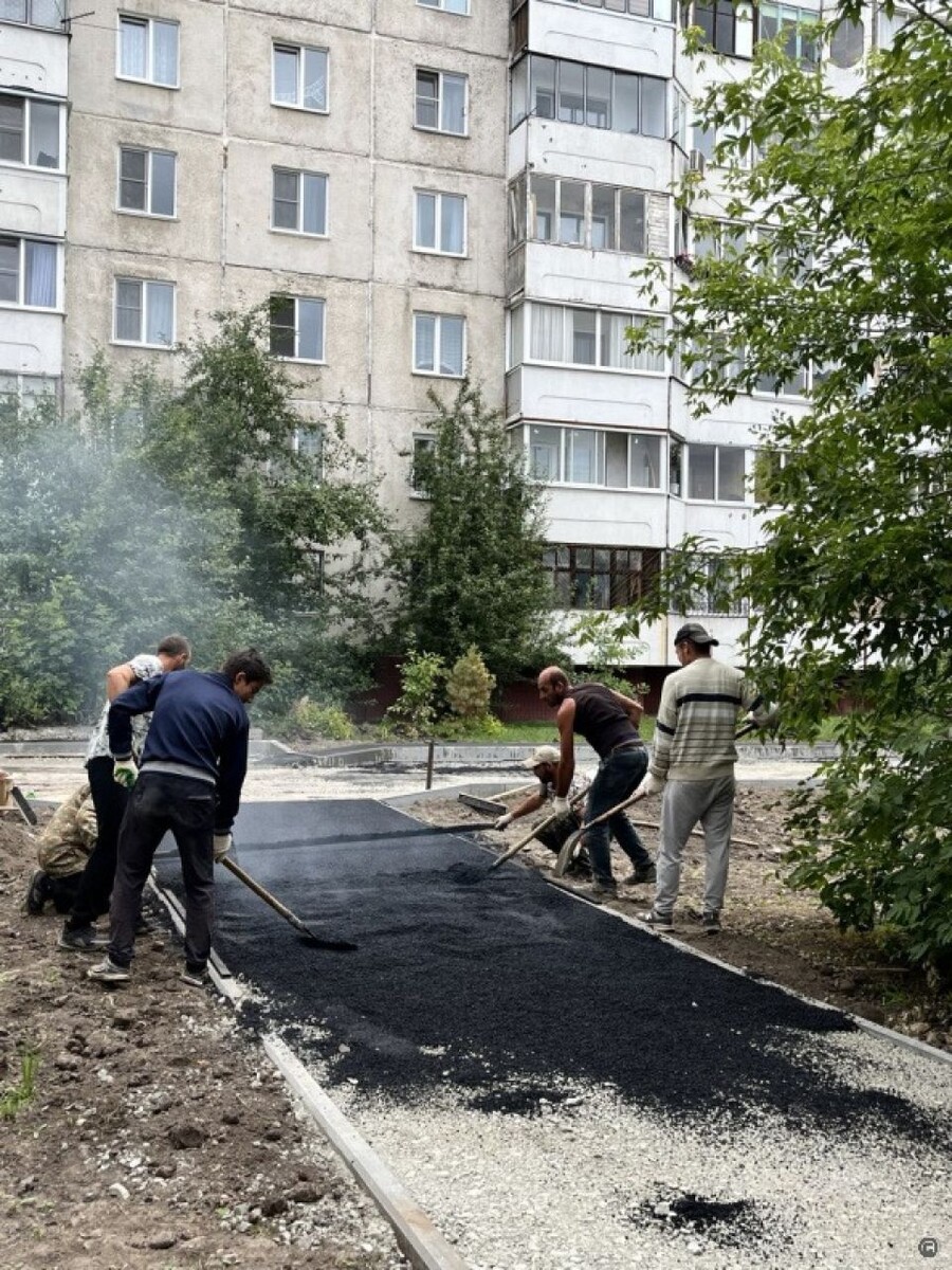    Обсуждение благоустройства дворов в Барнауле. Источник: barnaul.org