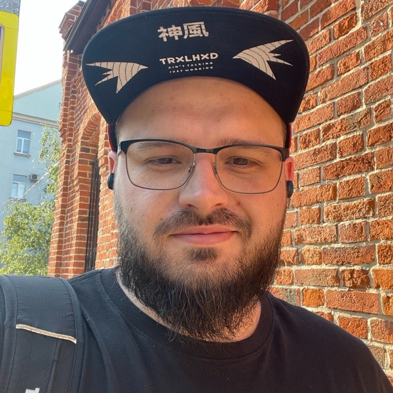 Максим Карандашов