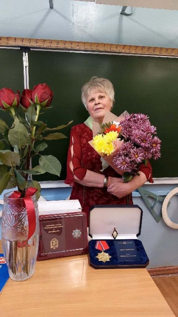    Татьяна Павловна Парамонова, учитель математики школы д. Рауталахти. Фото: Питкярантский округ / ВК