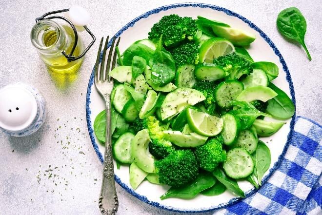 ПП-салат из зеленых овощей. И не только. Готовьте с удовольствием!  Фото из открытых источников