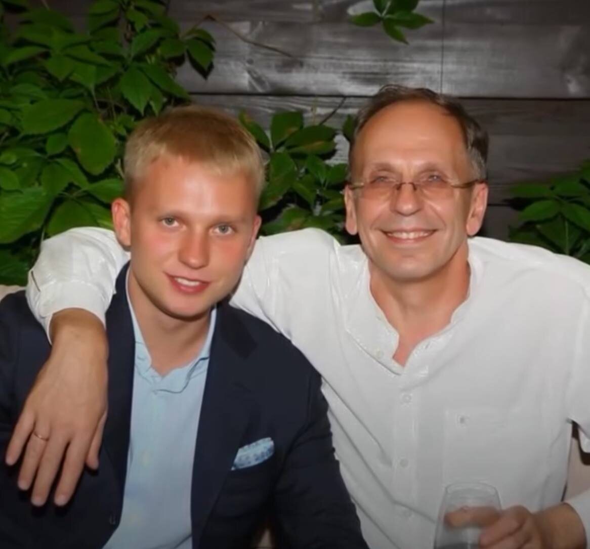 Дмитрий с отцом