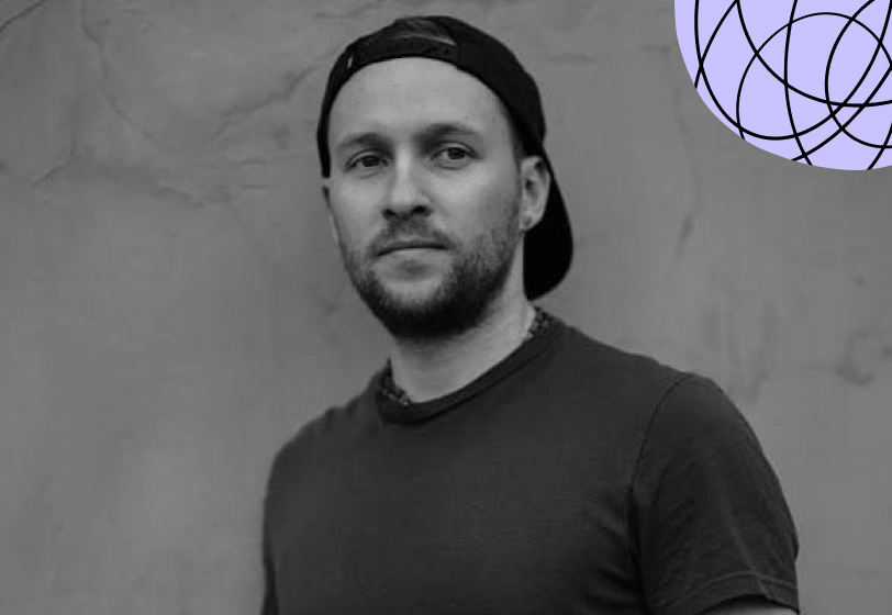 Дхира Гауранга Музыкант, композитор, преподаватель вокала, идейный лидер группы DHIRA