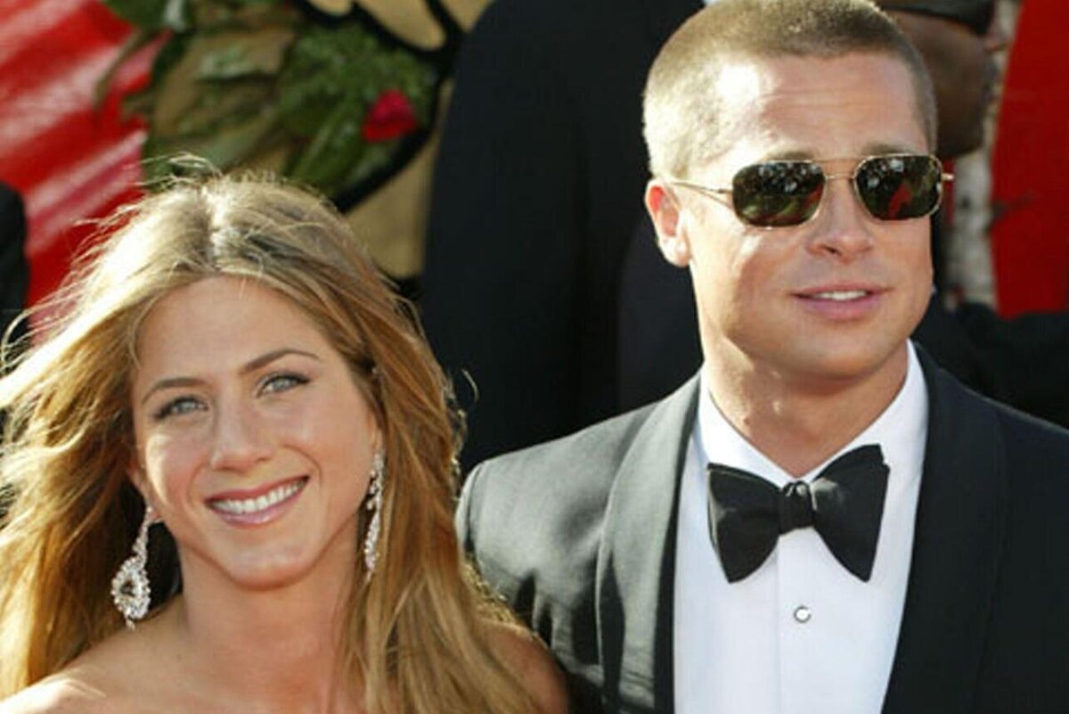    Питт с Энистон во времена их супружества LEGION-MEDIA