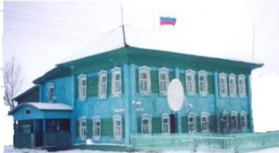 Рис.2.  Вид здания  Мауленской школы  с незначительной реконструкцией  после  перевозки, без надворных построек