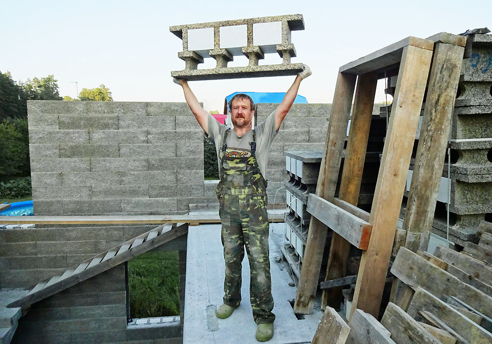 Стеновой блок