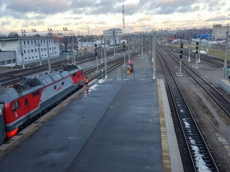     В расписании будут присутствовать двухэтажные поезда № 154 по маршруту Москва – Петербург. Фото: архив МК в Питере