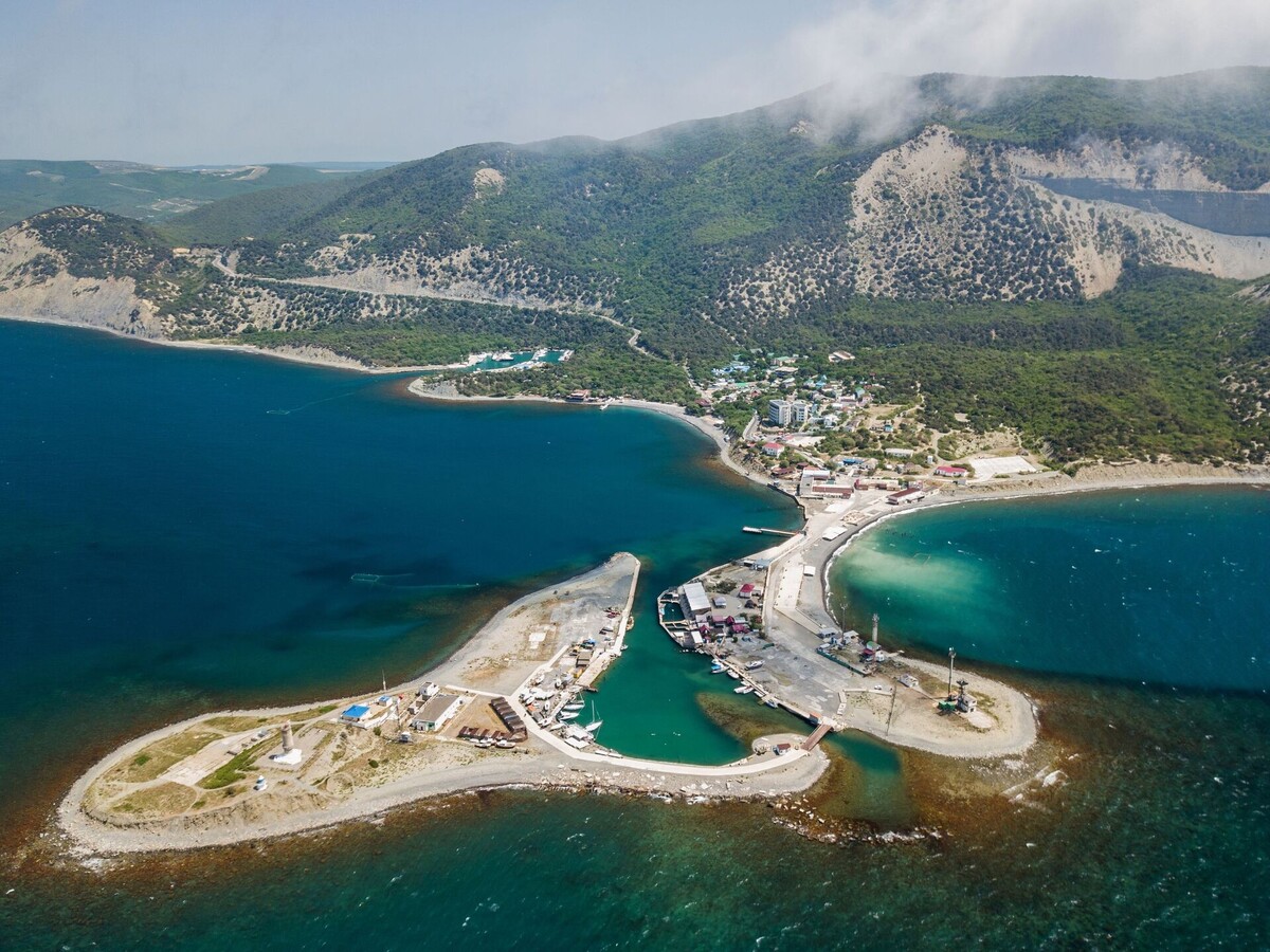 Гора Солдатская, гавань Змеиное озеро, Средний бугор, гора Прометея, Большой Утриш 