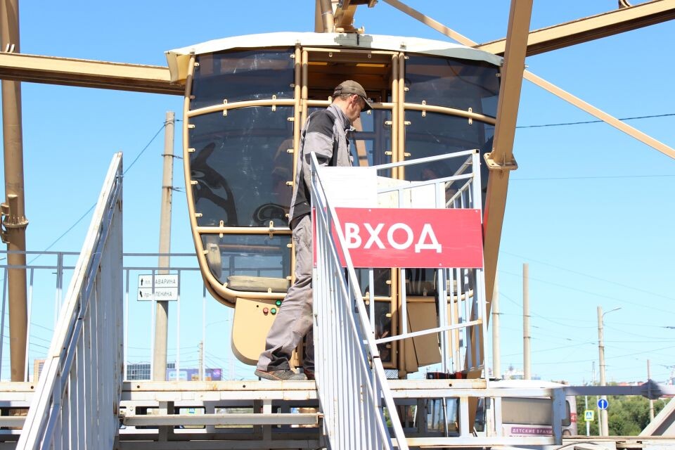    Запуск колеса обозрения в Барнауле. 25 июля 2025 года. Источник: Евгения Кочеткова/"Толк"