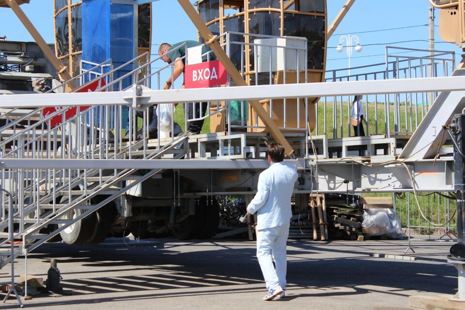    Запуск колеса обозрения в Барнауле. 25 июля 2025 года. Источник: Евгения Кочеткова/"Толк"