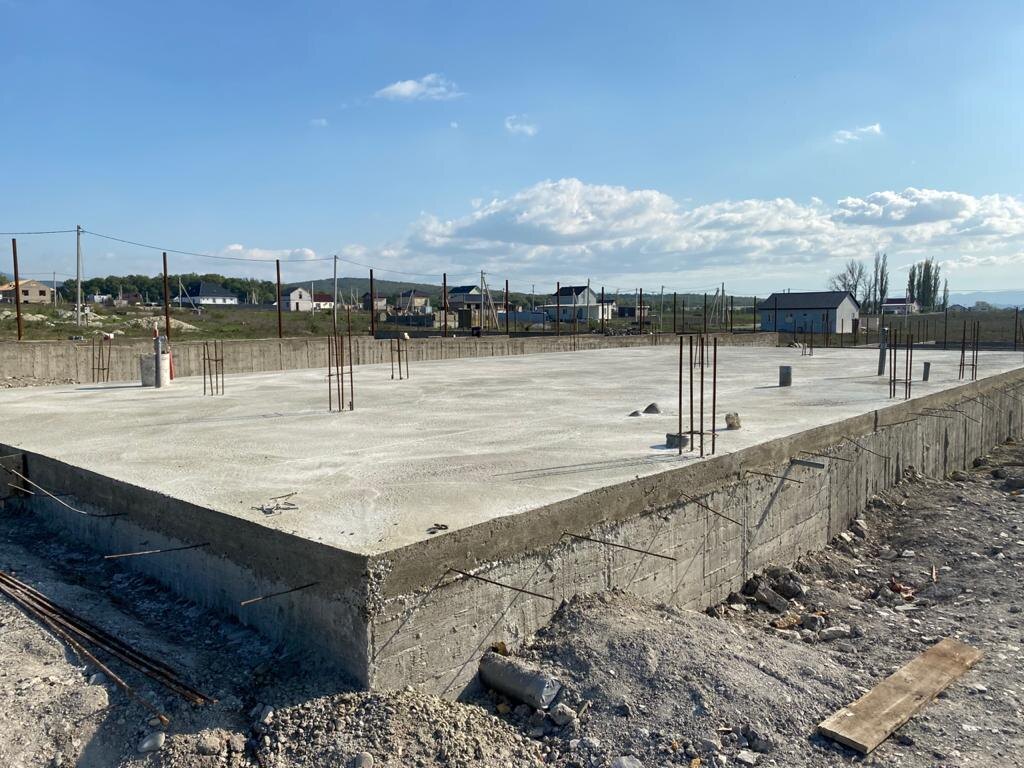 Выход канализации из дома.