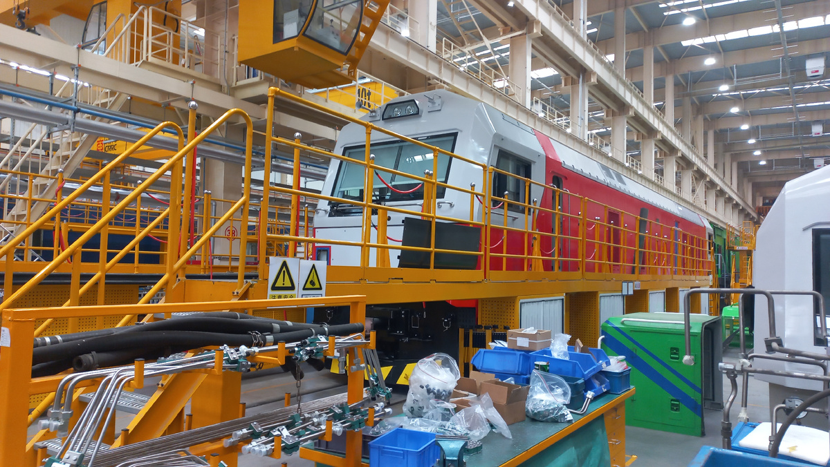 ТЭ36А в цеху на стадии сборки