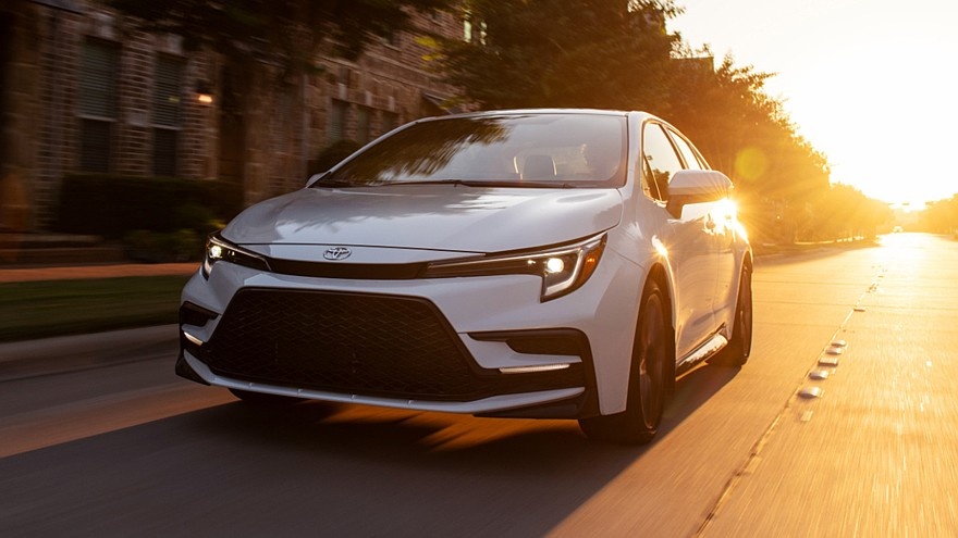    На фото: Toyota Corolla 2026 модельного года