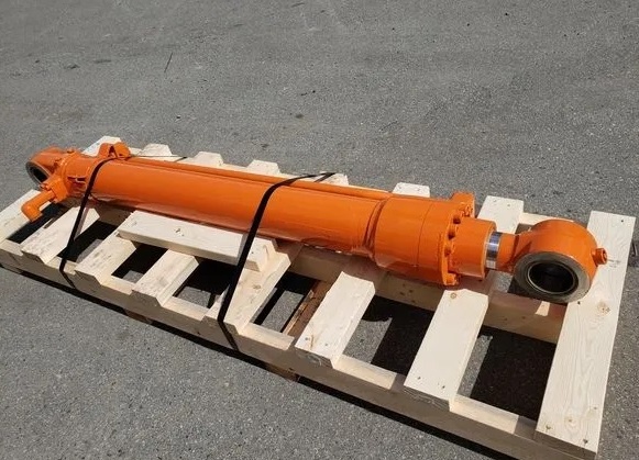 Гидроцилиндр ковша Hitachi ZX200-3   
