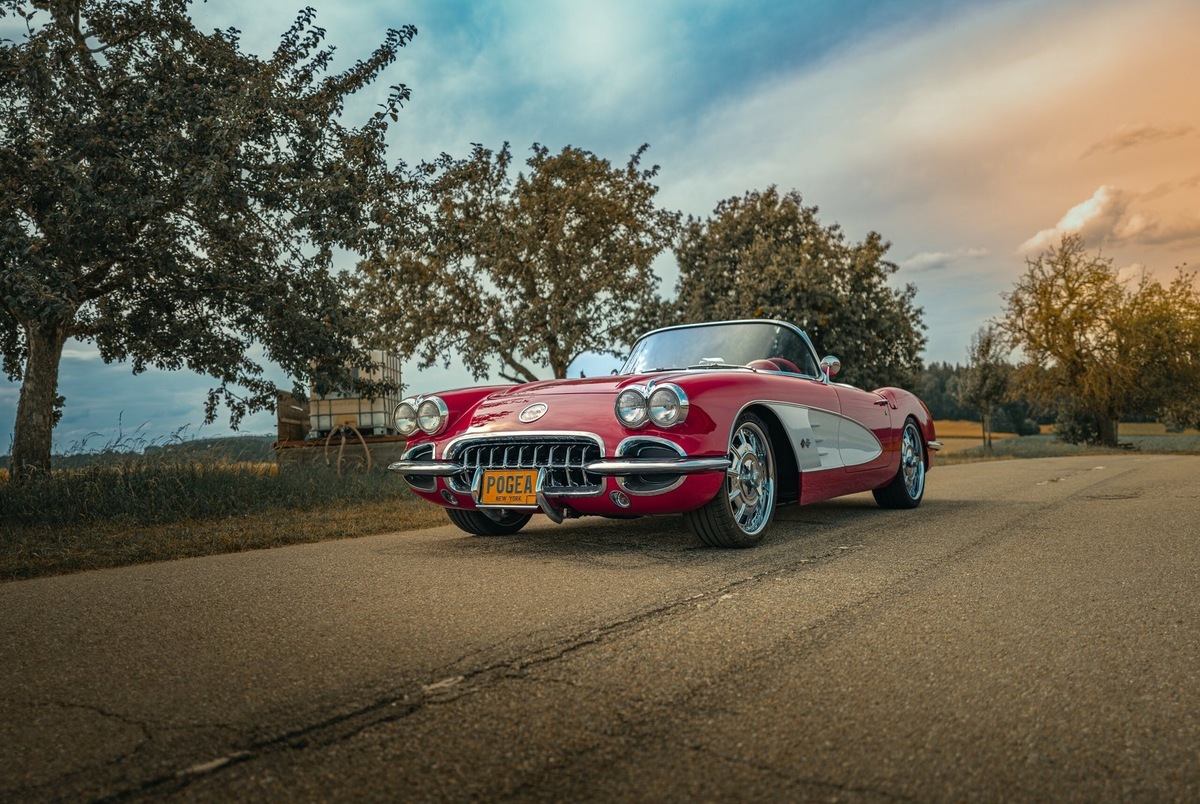   Рестомод Chevrolet Corvette от Pogea Classics