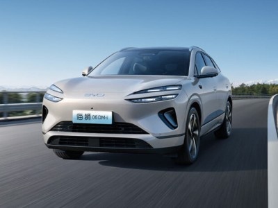    BYD представила доступный электрический кроссовер Sealion 06