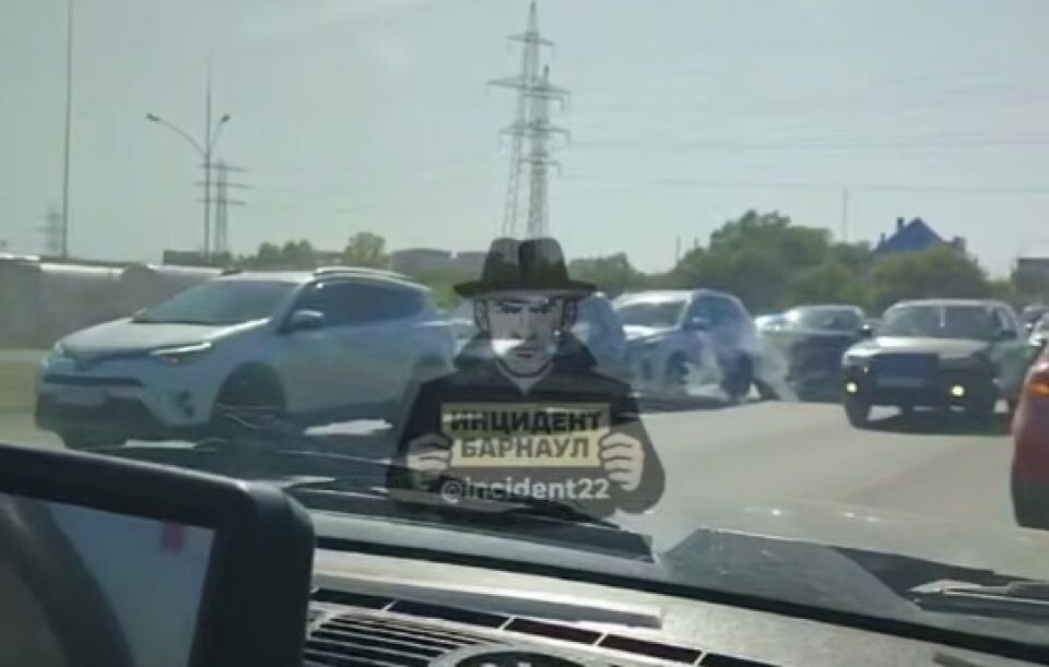    ДТП на Павловском тракте. Источник: t.me/incident22