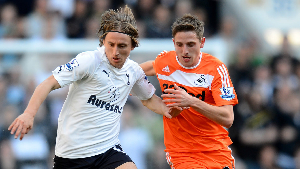    Лука Модрич и Джо Аллен. Getty Images