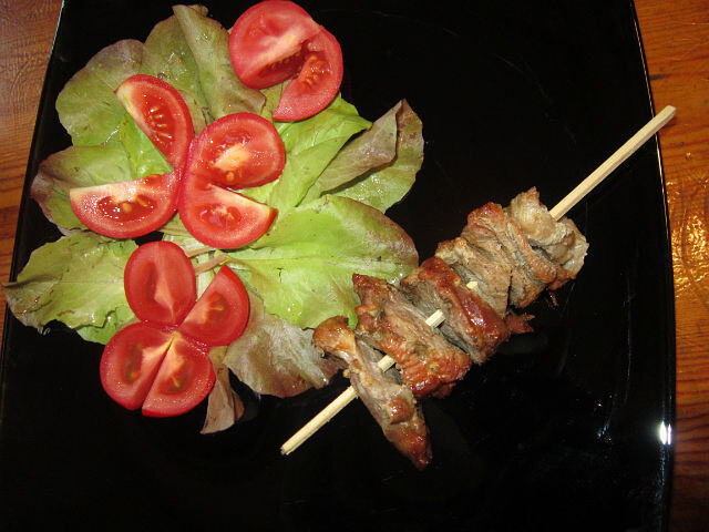 Куриные шашлычки.