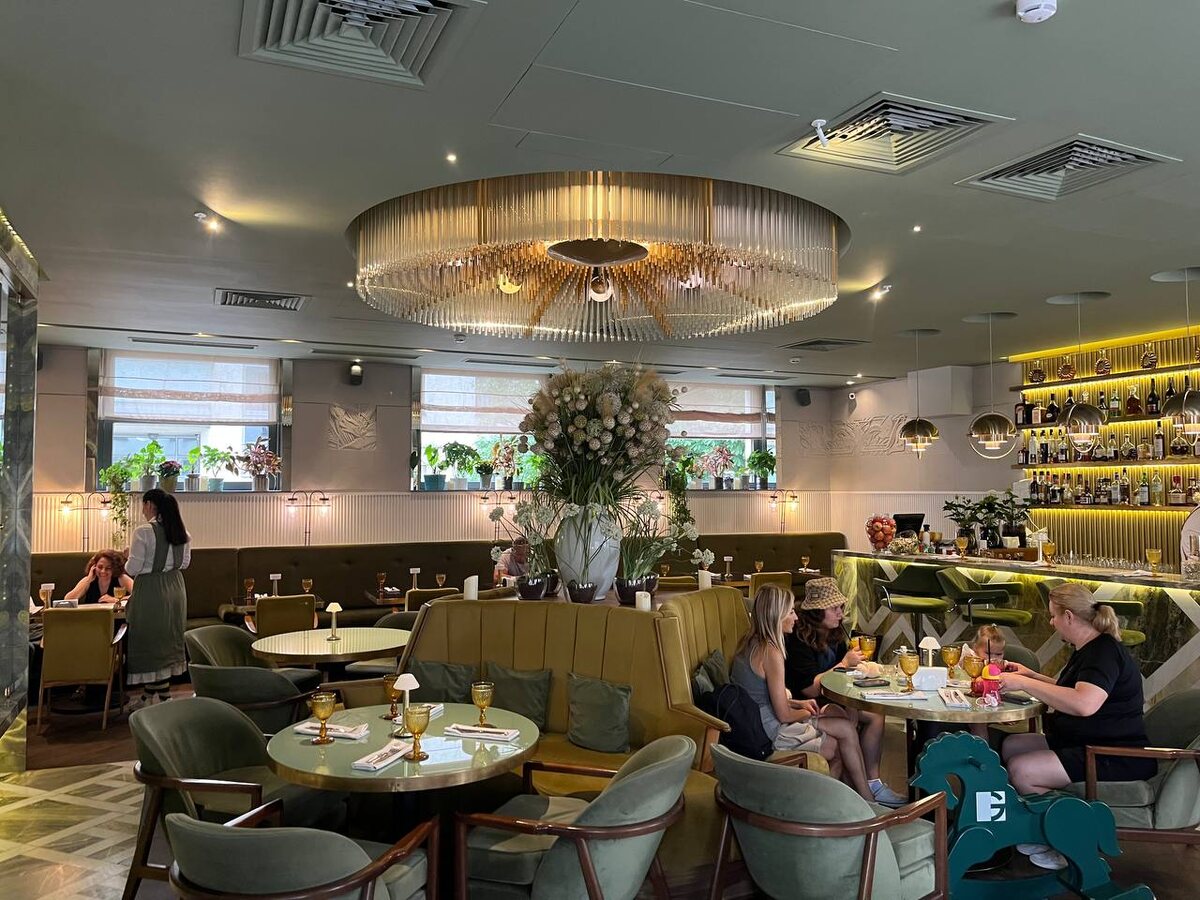 внутренний зал