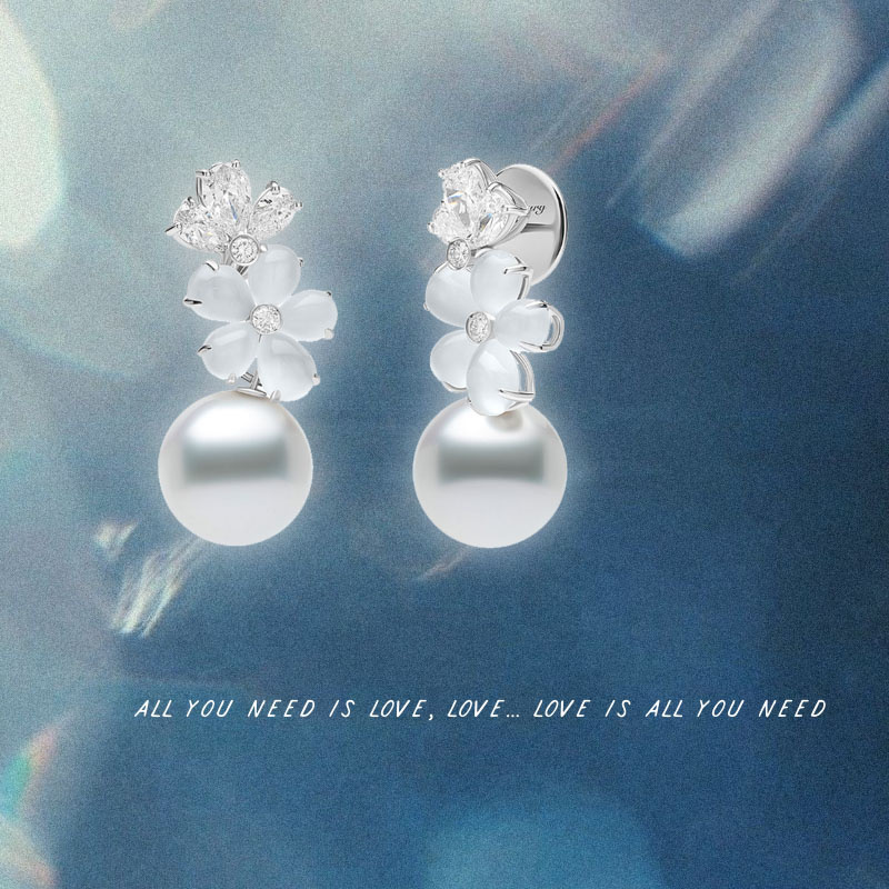 Серьги Mercury Flower из белого золота с бриллиантами, жемчугом и лунным камнем