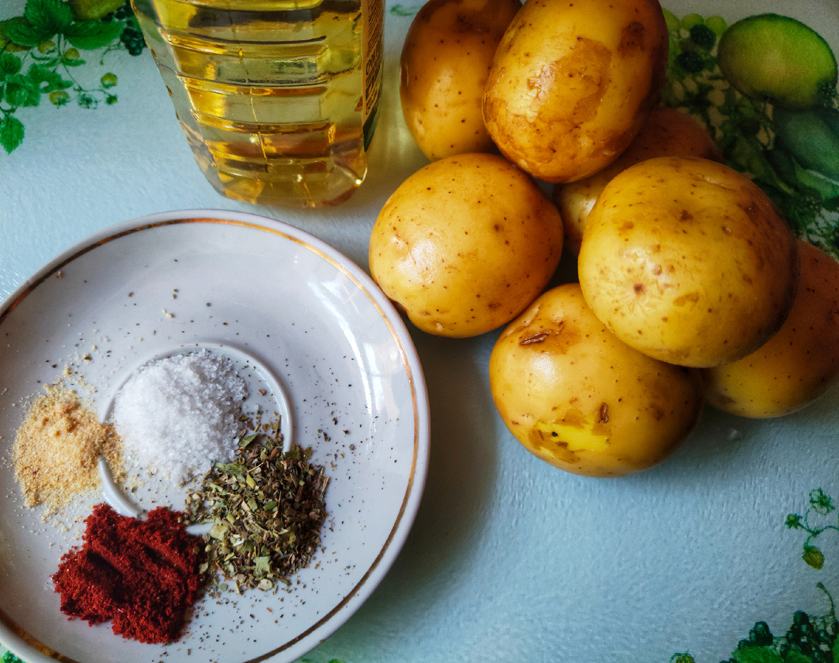 У меня молодая картошка, но вообще любая подойдёт. 