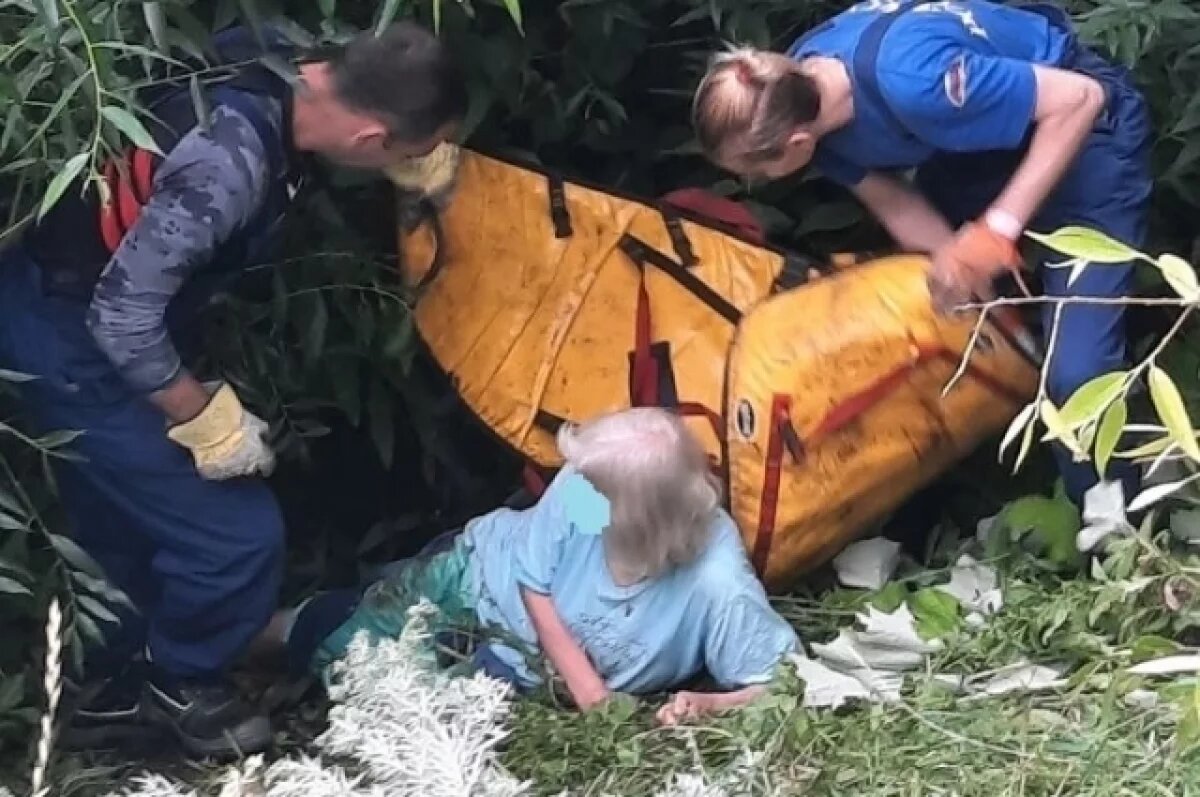    Во Владимире женщина во время свидания упала в овраг