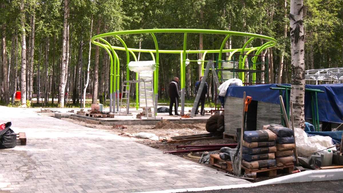    В Нижневартовске завершают масштабную реконструкцию парка Победы