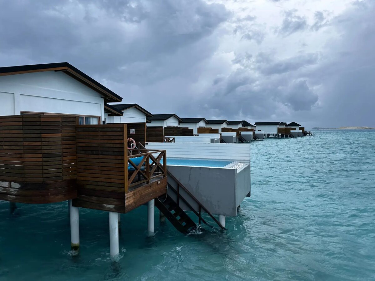     Виллы с бассейнами в отеле Joy Island на Мальдивах. © "Интерфакс"