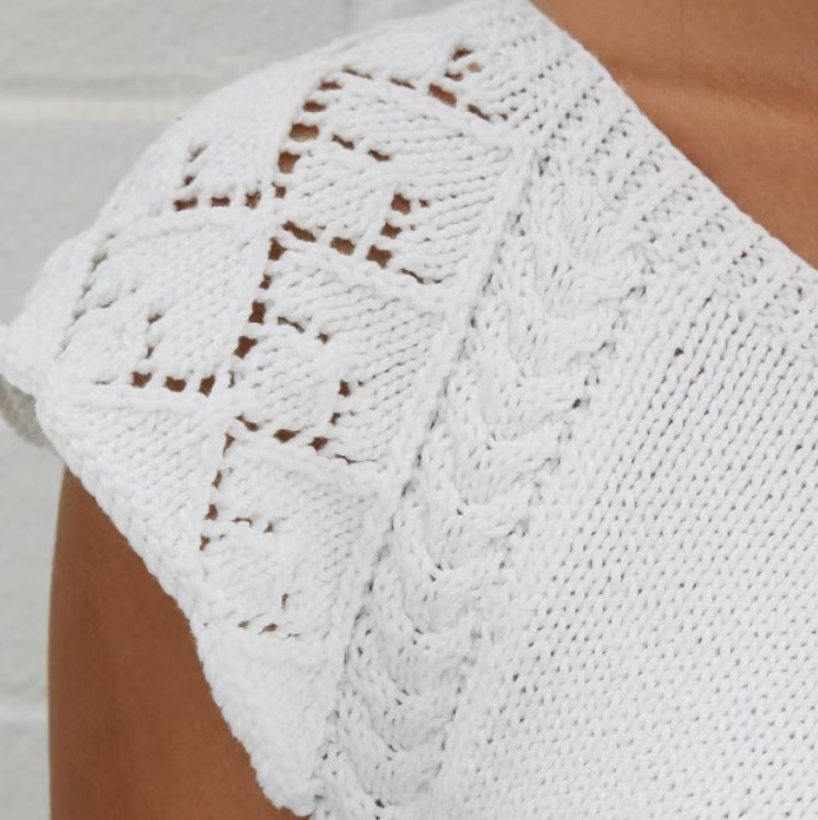 Линия реглана. Фото источник: коллекция lovecrafts.