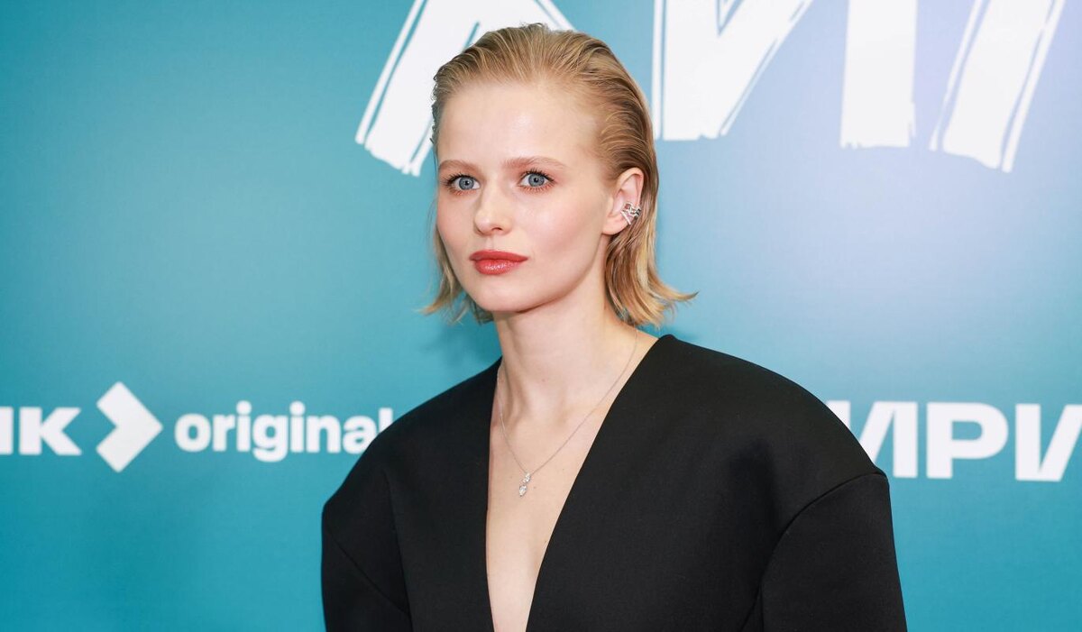     Саша Бортич подтвердила роман с актером Давидом Сократяном