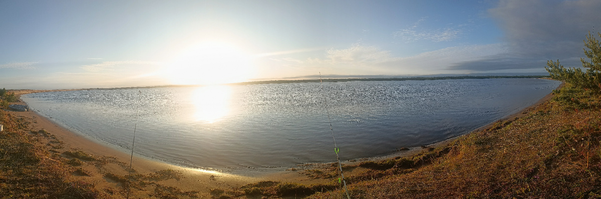 Берег реки Варзуги в пустыне Кузомень 