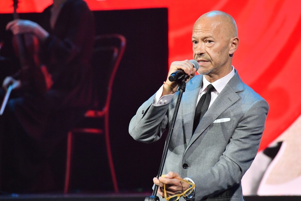    Новый совет директоров сократился с девяти до пяти человек. Владимир ВЕЛЕНГУРИН