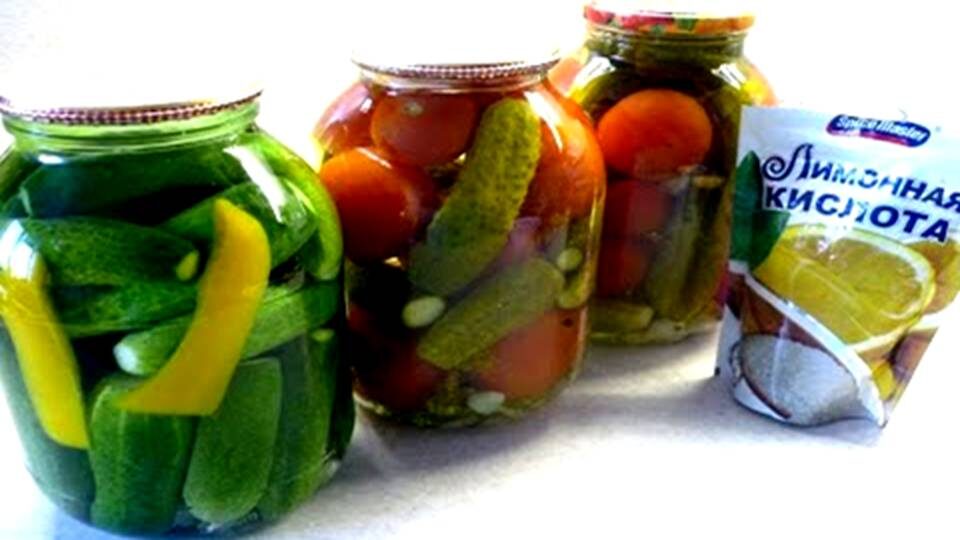 Огурцы на зиму без уксуса! Маринованные огурцы и помидоры с лимонной кислотой !Что добавить в банку к огурцам?
