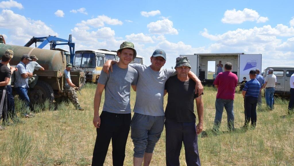    ???????????????????????????????????? redaktor