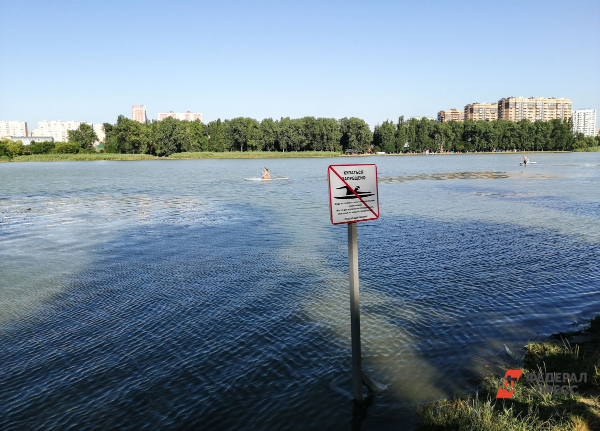 Спасатели регулярно напоминают, что около водоема необходимо помнить о безопасности.  Фото: Фото: ФедералПресс / Андрей Гусий