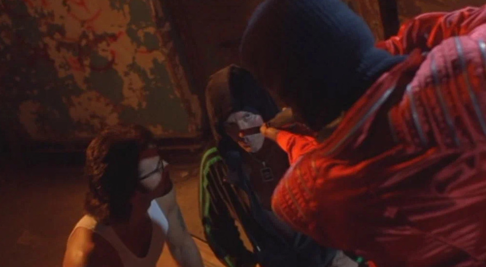 Кадр из фильма «Пуля» (1996)