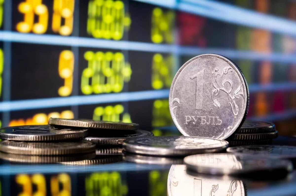    Хоть Банк России и снизил ключевую ставку сразу на 2%, но ее значение все равно остается на высоком уровне. Рублевые активы не потеряли своей привлекательности.